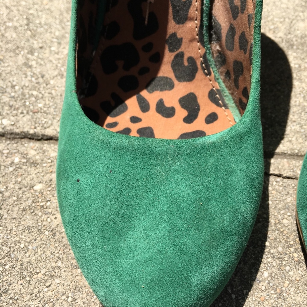 Jessica Simpson pumps - Picture 3 of 3